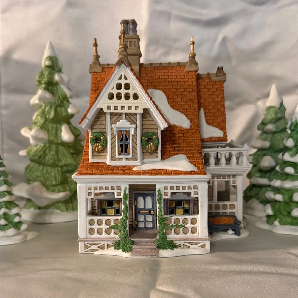 Department 56 Bobwhite Cottage village house RETIRED - Picture 1 of 4